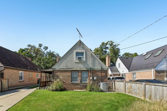 1923 N 74th Avenue, Elmwood Park, IL 60707