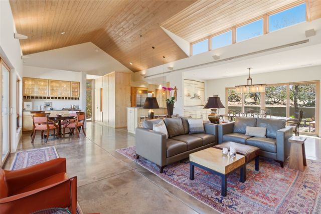 27 Old Road, Lamy, NM 87540