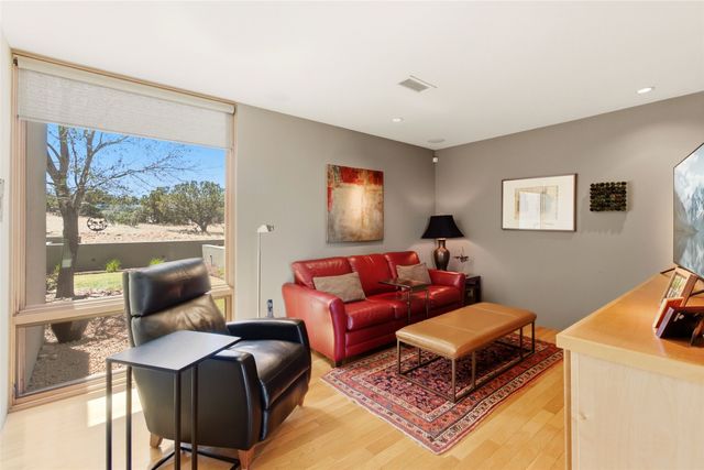 27 Old Road, Lamy, NM 87540