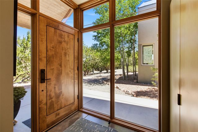 27 Old Road, Lamy, NM 87540