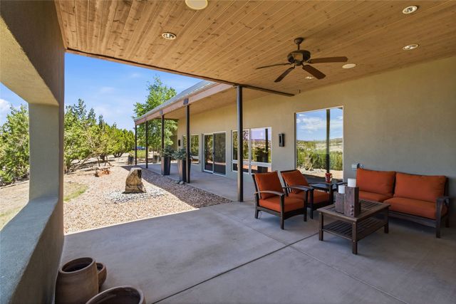 27 Old Road, Lamy, NM 87540