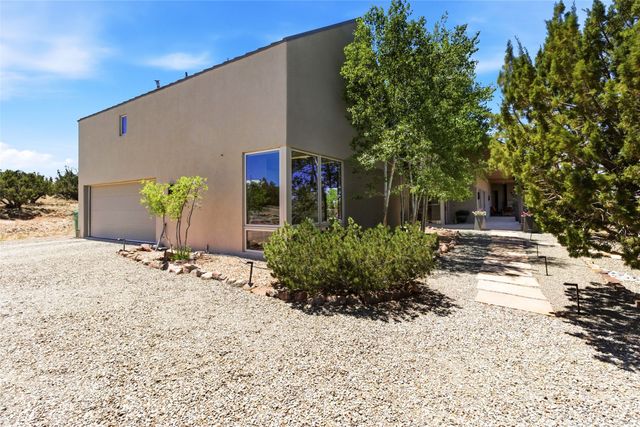 27 Old Road, Lamy, NM 87540