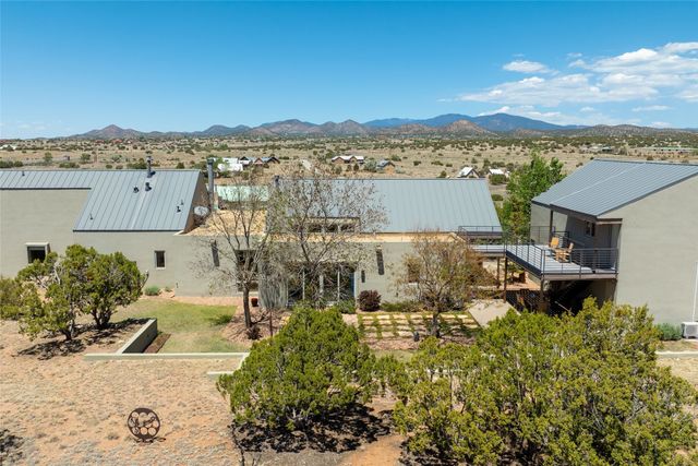27 Old Road, Lamy, NM 87540