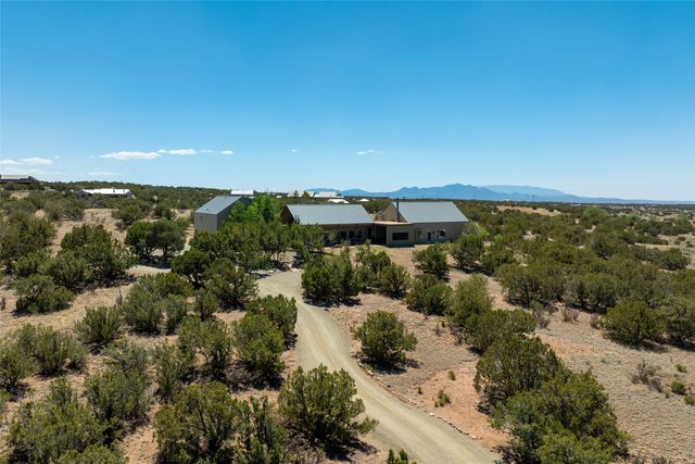 27 Old Road, Lamy, NM 87540
