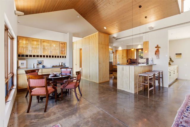 27 Old Road, Lamy, NM 87540