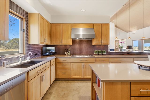 27 Old Road, Lamy, NM 87540