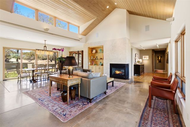 27 Old Road, Lamy, NM 87540