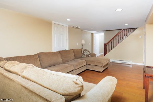 441 Blanchard Ter, Hackensack City, NJ 07601