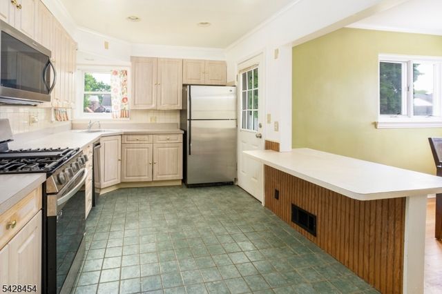 441 Blanchard Ter, Hackensack City, NJ 07601