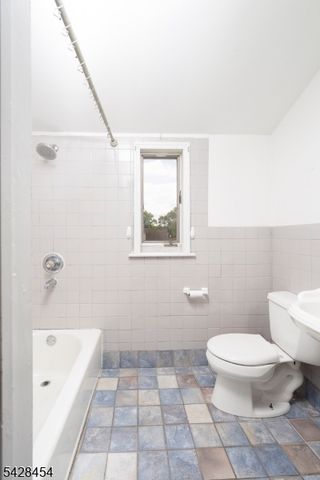 441 Blanchard Ter, Hackensack City, NJ 07601
