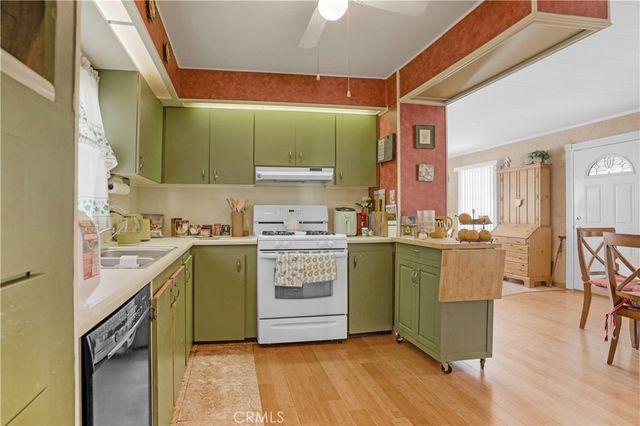 800 San Mateo, Hemet, CA 92543