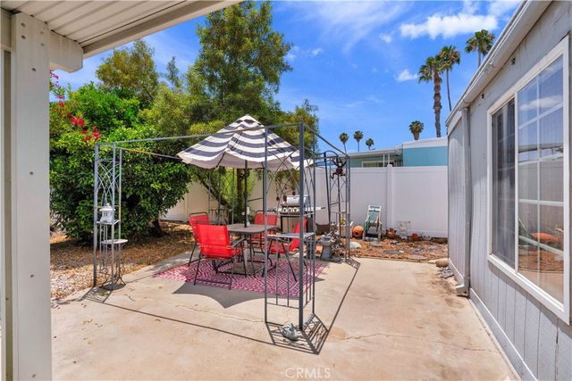 800 San Mateo, Hemet, CA 92543