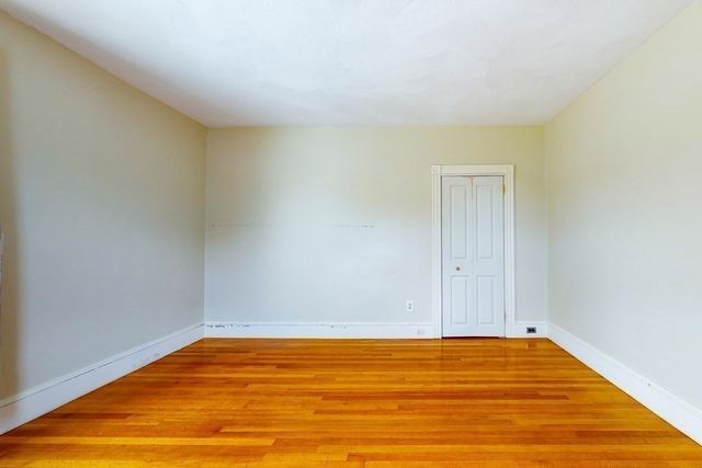 21 Robertson St, Quincy, MA 02169