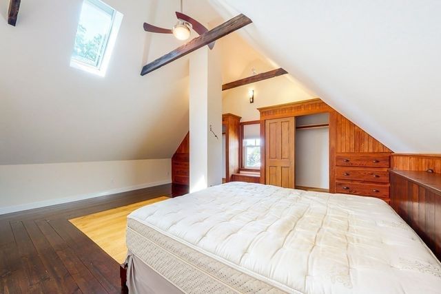 21 Robertson St, Quincy, MA 02169