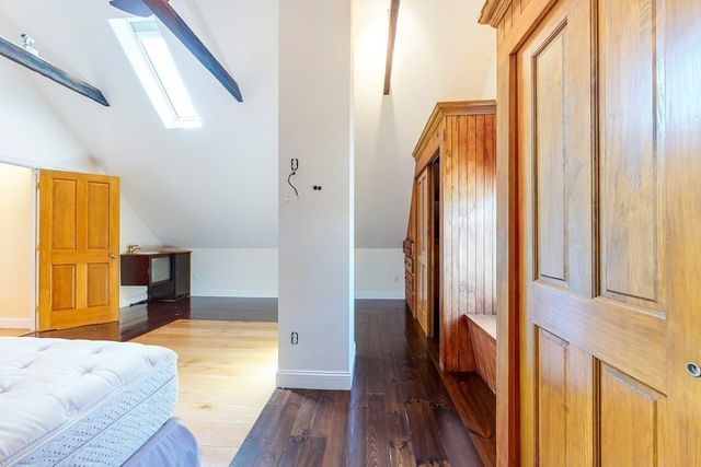 21 Robertson St, Quincy, MA 02169