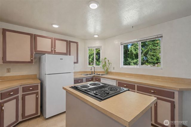 6322 49th Drive NE, Marysville, WA 98270