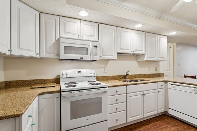 126 Crosswynds Dr, Chippewa Twp, PA 15010