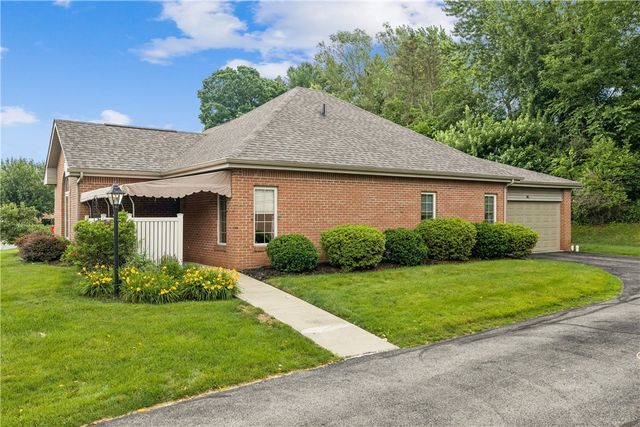 126 Crosswynds Dr, Chippewa Twp, PA 15010