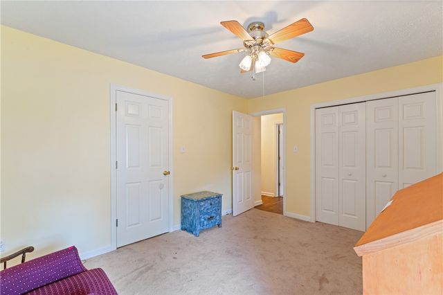 126 Crosswynds Dr, Chippewa Twp, PA 15010