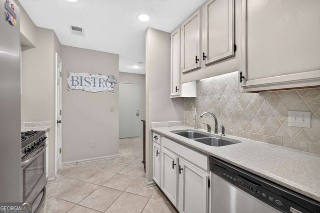 868 Edgewater Circle, Marietta, GA 30062
