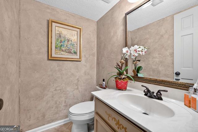 868 Edgewater Circle, Marietta, GA 30062