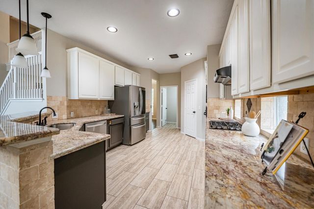 11507 Canyon Woods Drive, Tomball, TX 77377
