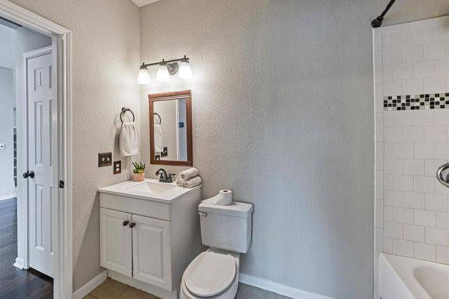 11507 Canyon Woods Drive, Tomball, TX 77377