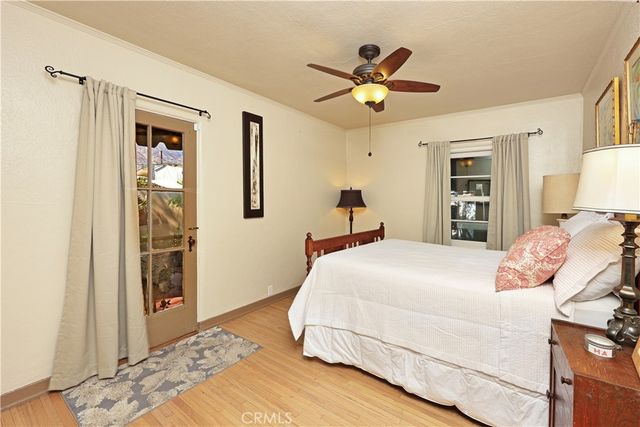 404 N Vinedo Avenue, Pasadena, CA 91107