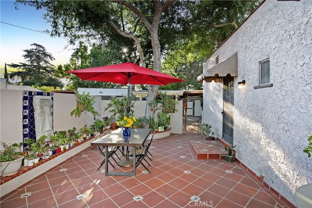 404 N Vinedo Avenue, Pasadena, CA 91107