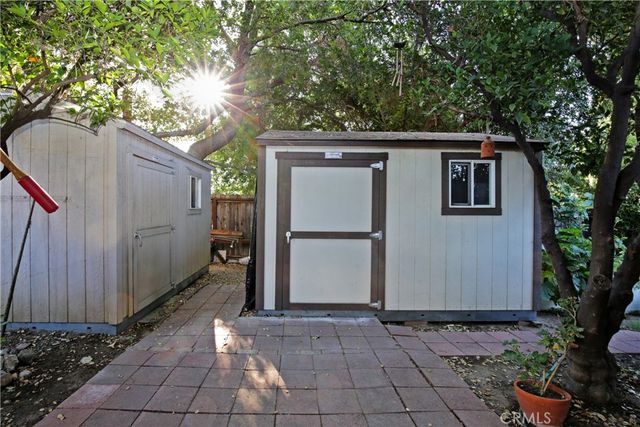 404 N Vinedo Avenue, Pasadena, CA 91107