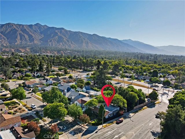 404 N Vinedo Avenue, Pasadena, CA 91107