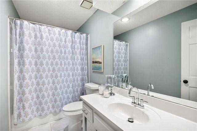 11943 S Hallet Street, Olathe, KS 66062