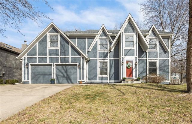 11943 S Hallet Street, Olathe, KS 66062