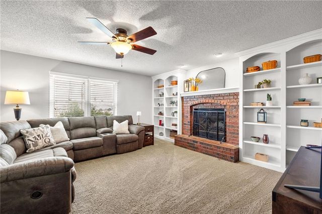 11943 S Hallet Street, Olathe, KS 66062