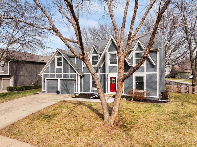 11943 S Hallet Street, Olathe, KS 66062
