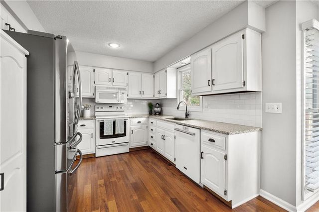 11943 S Hallet Street, Olathe, KS 66062