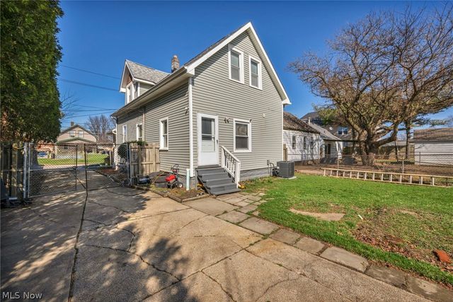 12909 Sprecher Avenue, Cleveland, OH 44135