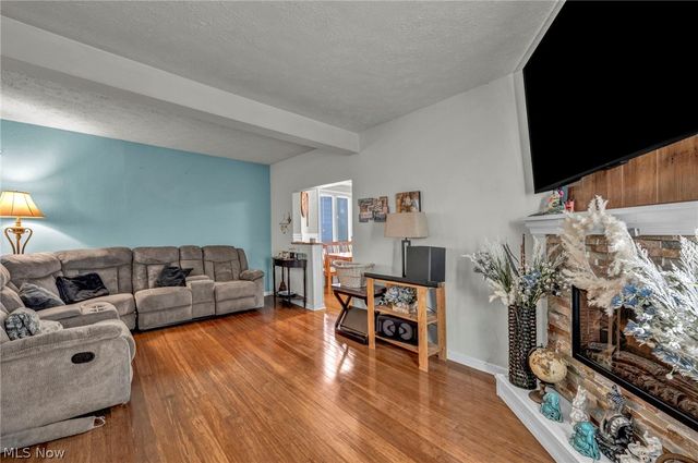 12909 Sprecher Avenue, Cleveland, OH 44135