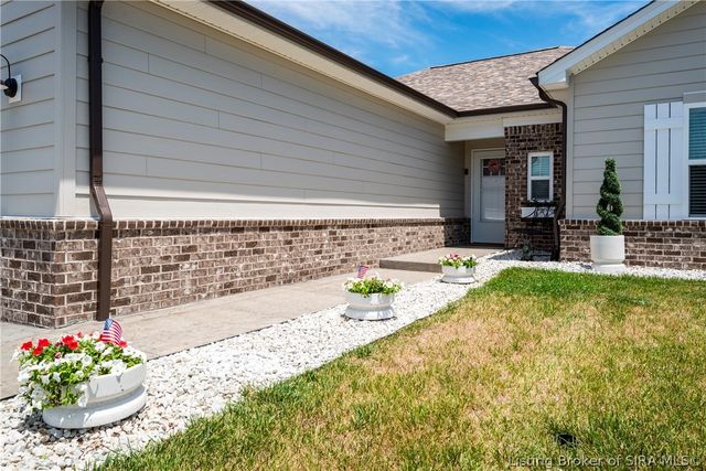 5543 Limestone Creek Drive, Charlestown, IN 47111