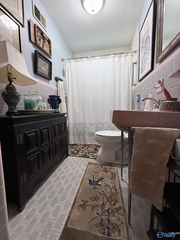 1220 Sizemore Street, Gadsden, AL 35903