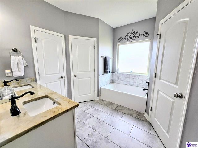 157 Tuscany Lane, Vine Grove, KY 40175