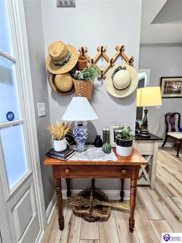 157 Tuscany Lane, Vine Grove, KY 40175