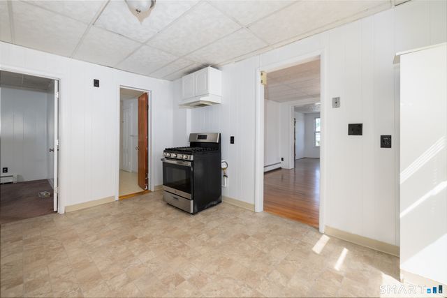 95 Sunnyside Avenue, Waterbury, CT 06708