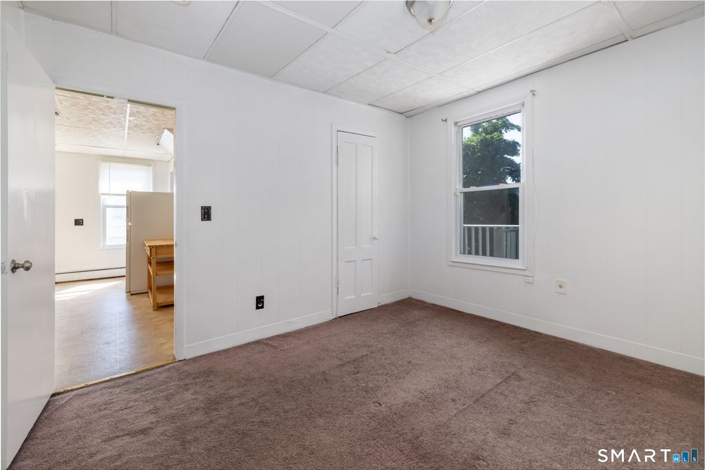 95 Sunnyside Avenue, Waterbury, CT 06708