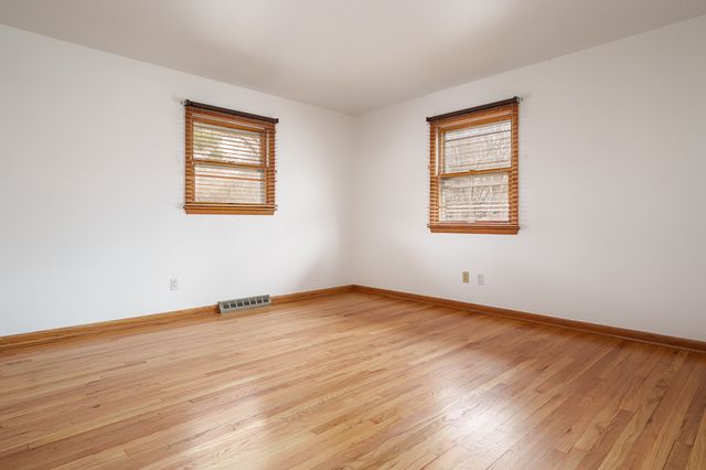 6435 COLUMBINE Boulevard, Rockford, IL 61108