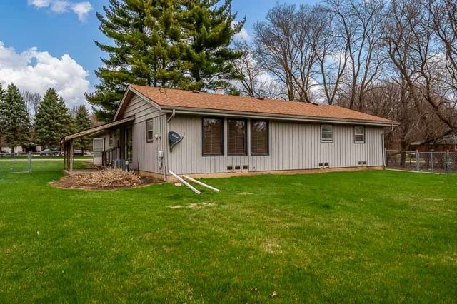 6435 COLUMBINE Boulevard, Rockford, IL 61108