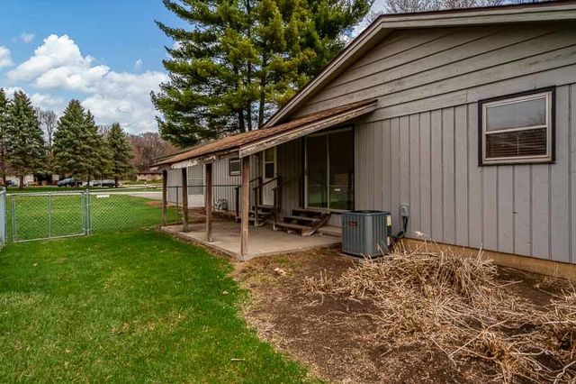 6435 COLUMBINE Boulevard, Rockford, IL 61108