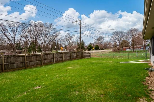 6435 COLUMBINE Boulevard, Rockford, IL 61108