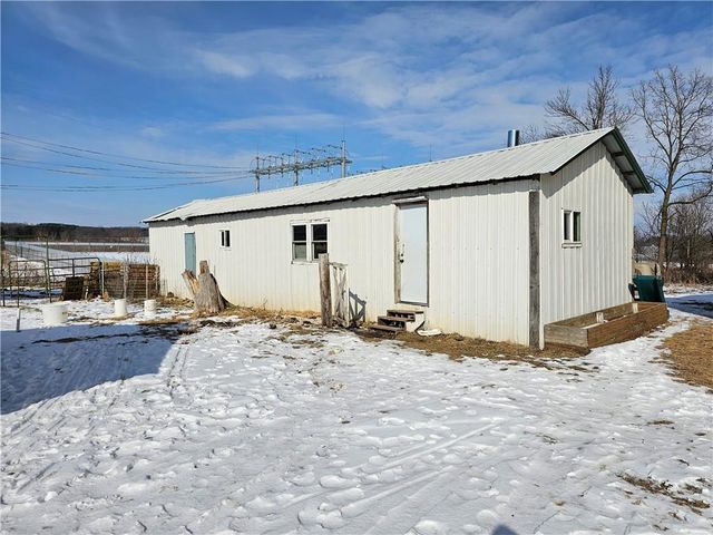 692 250th Street, Woodville, WI 54028