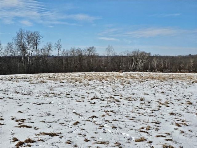 692 250th Street, Woodville, WI 54028